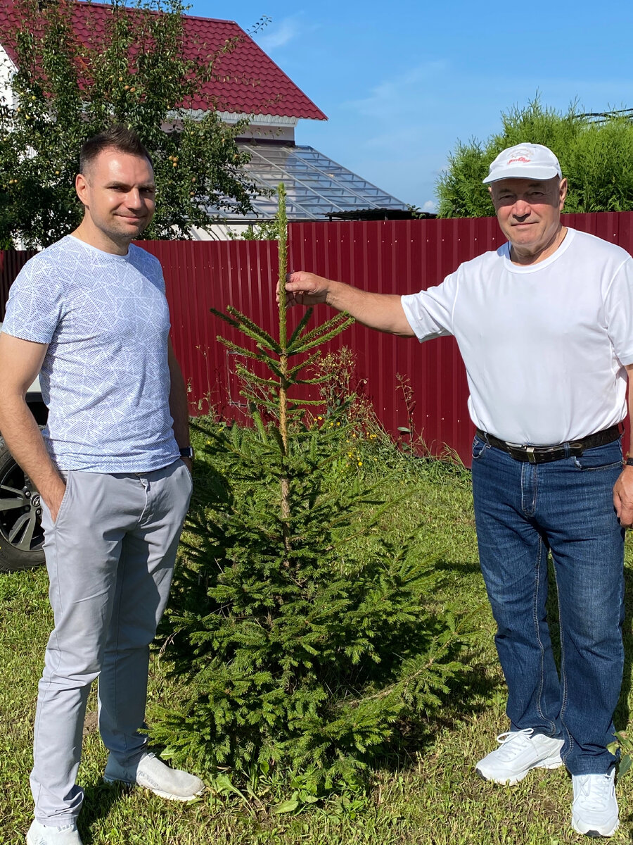 Брат и наш папа)