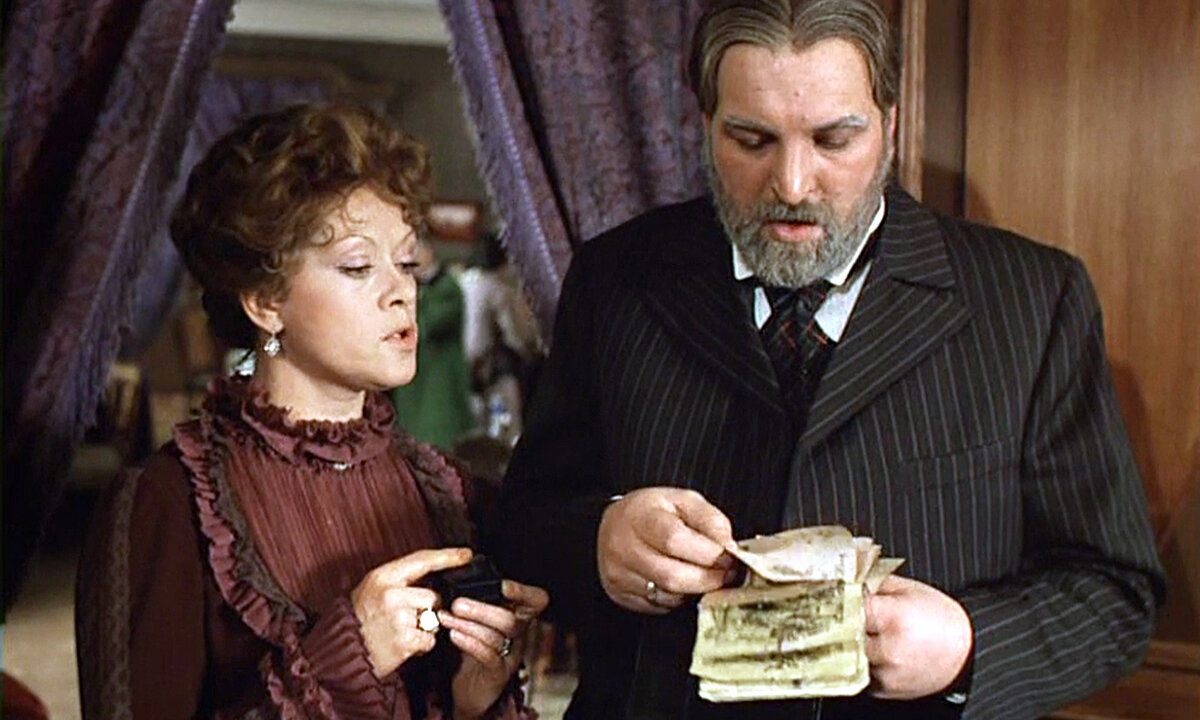 Кадр из фильма "Жестокий романс" 1984 г. Источник: Яндекс Картинки.