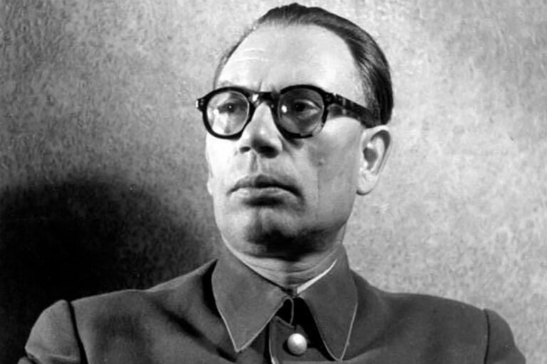 Андрей Андреевич Власов