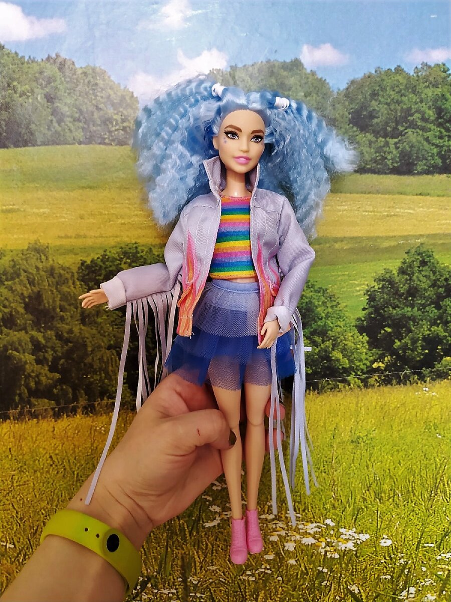 Barbie Fashionistas Doll 170, Rainbow Striped Top & Black Skirt ...