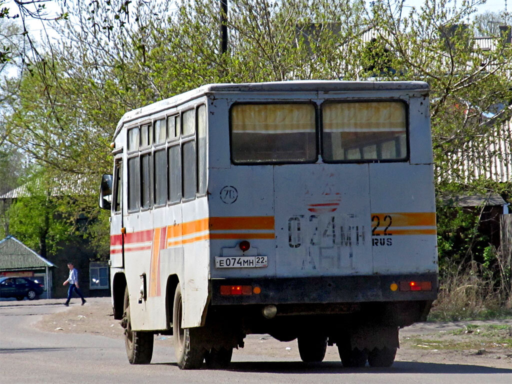 Мн 22. БАКАЗ-3219. Автобус БАКАЗ 3219. БАКАЗ 4706. БАКАЗ-3219 салон.