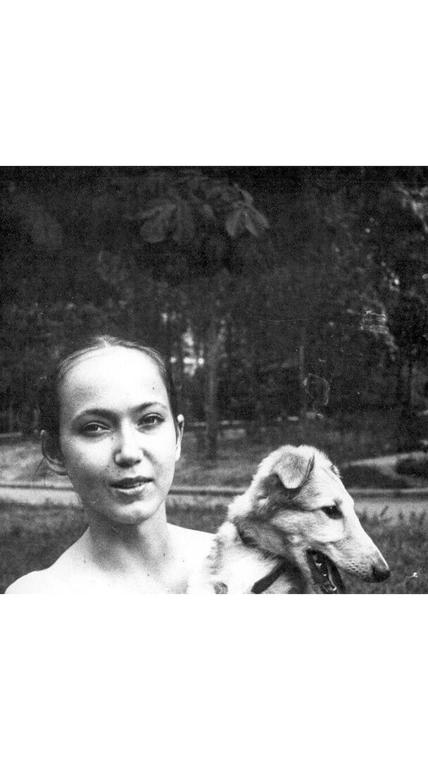 На этом фото мне 15, я со щенком русской псовой борзой.