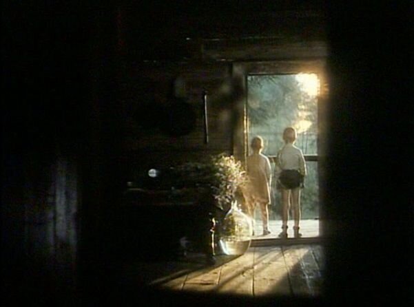 Кадр из фильма «Зеркало», 1975 г.
С сайта inoekino.com