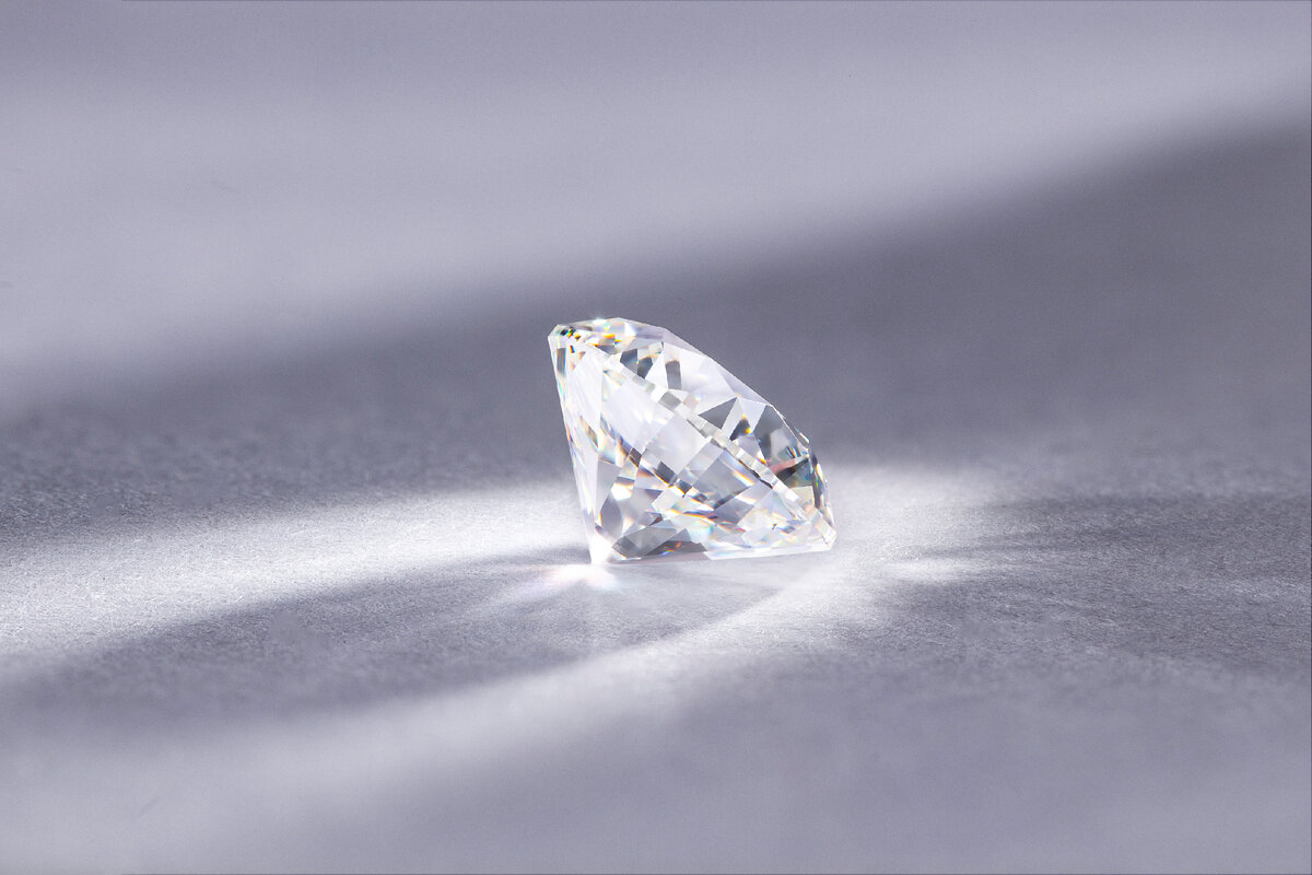 Бриллиант огранки "круг" 1.01 ct E/VVS1