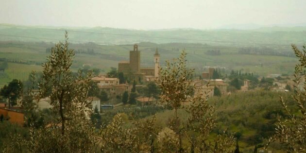 Панорама Винчи в Тоскане, Италия. Иллюстрация: Axel41 / Wikimedia Commons📷

