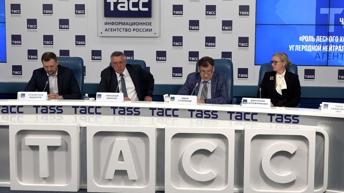 Источник фото: телеканал «360»📷
