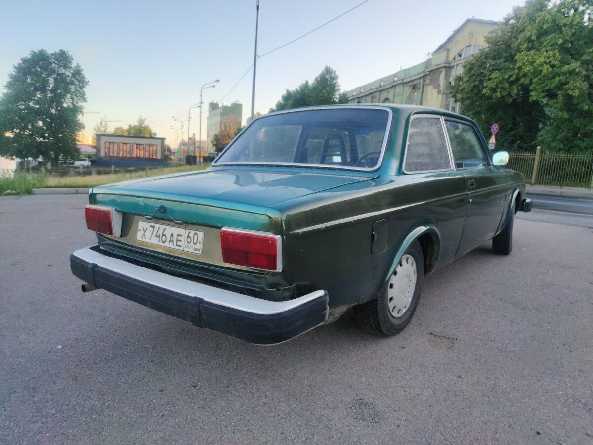 Volvo 242