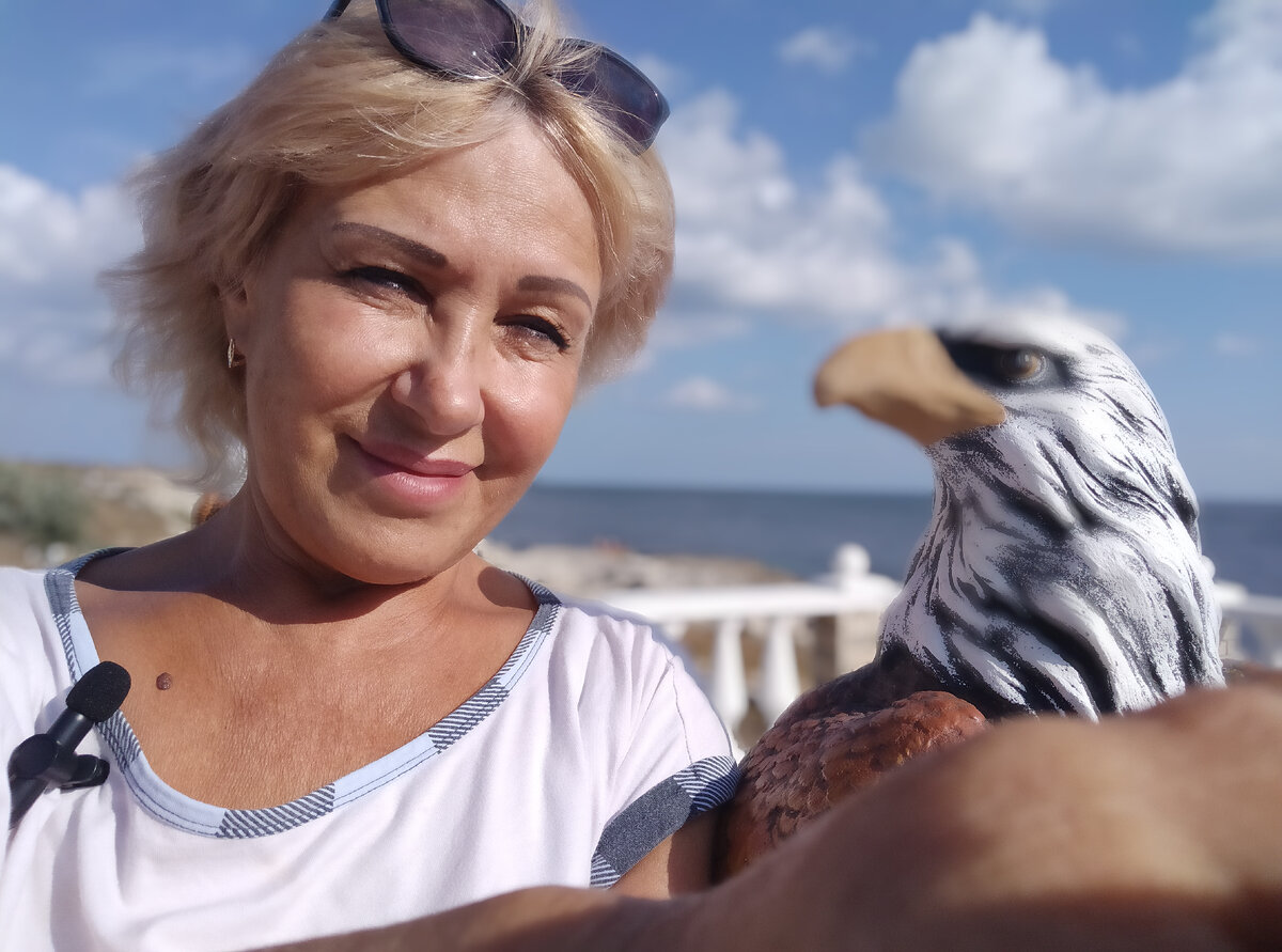 Меня зовут Елена. 