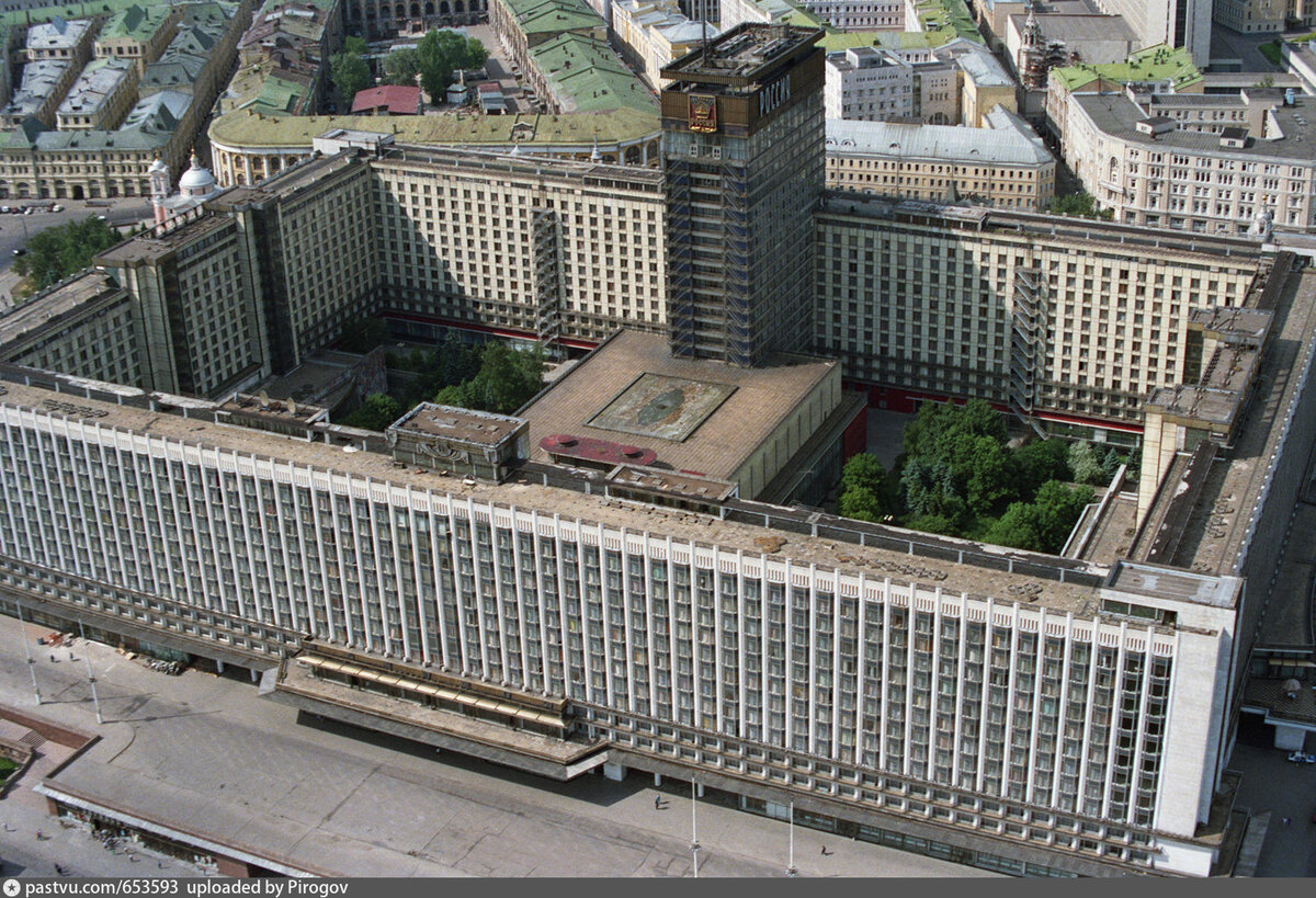 здание гостиницы москва в москве