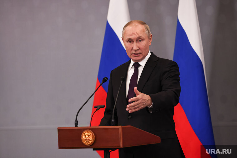    Военные в зоне спецоперации удивили меня своим настроением, заявил Путин