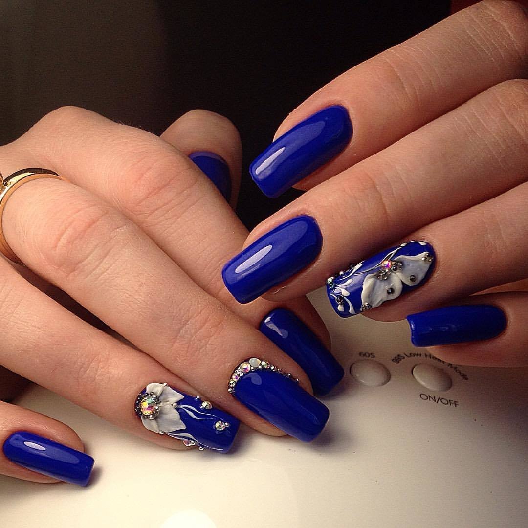 Таинственный темный маникюр. Фото оригинальных идей, тенденции 2020