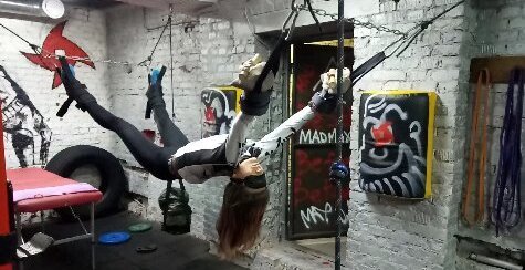 Тренировка на тренажере ПравИло в бойцовской школе MAD MAX DOJO.