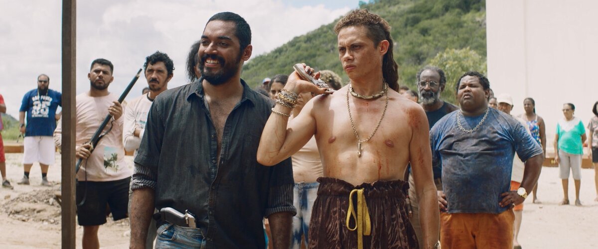 Кадр из фильма "Бакурау", 2019 г.