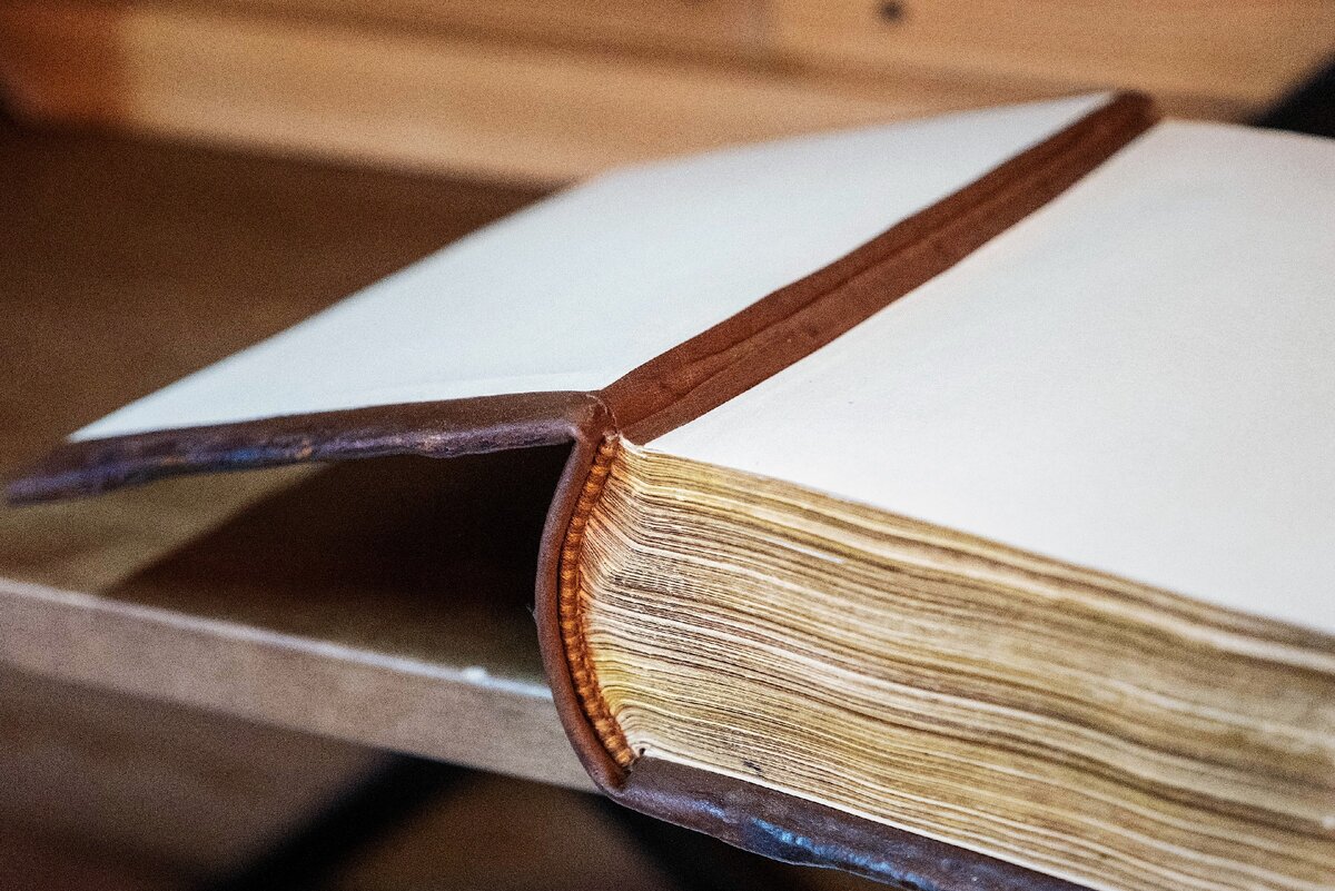Состояние книги после реставрации.