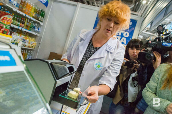 Как проверяют сливочное масло в лаборатории?