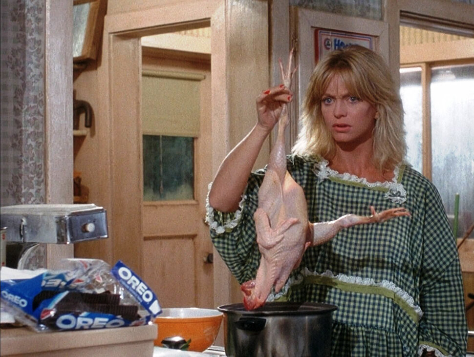 Кадр из к/ф "За бортом"