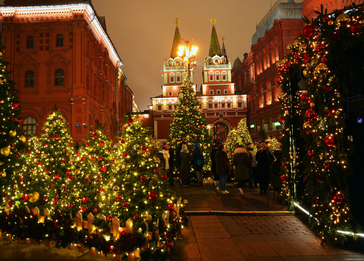 Вечерняя экскурсия по новогодней москве. Новогодняя Москва. Новогодняя Золотая Москва. Москва в Рождественском сиянии. Новогодняя Москва фото на рабочий стол.