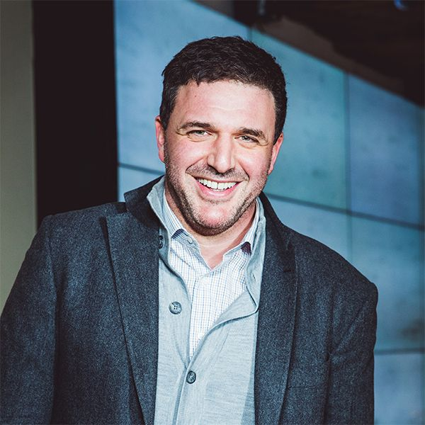 На фото: Максим Виторган. Фото взято: Yandex картинки