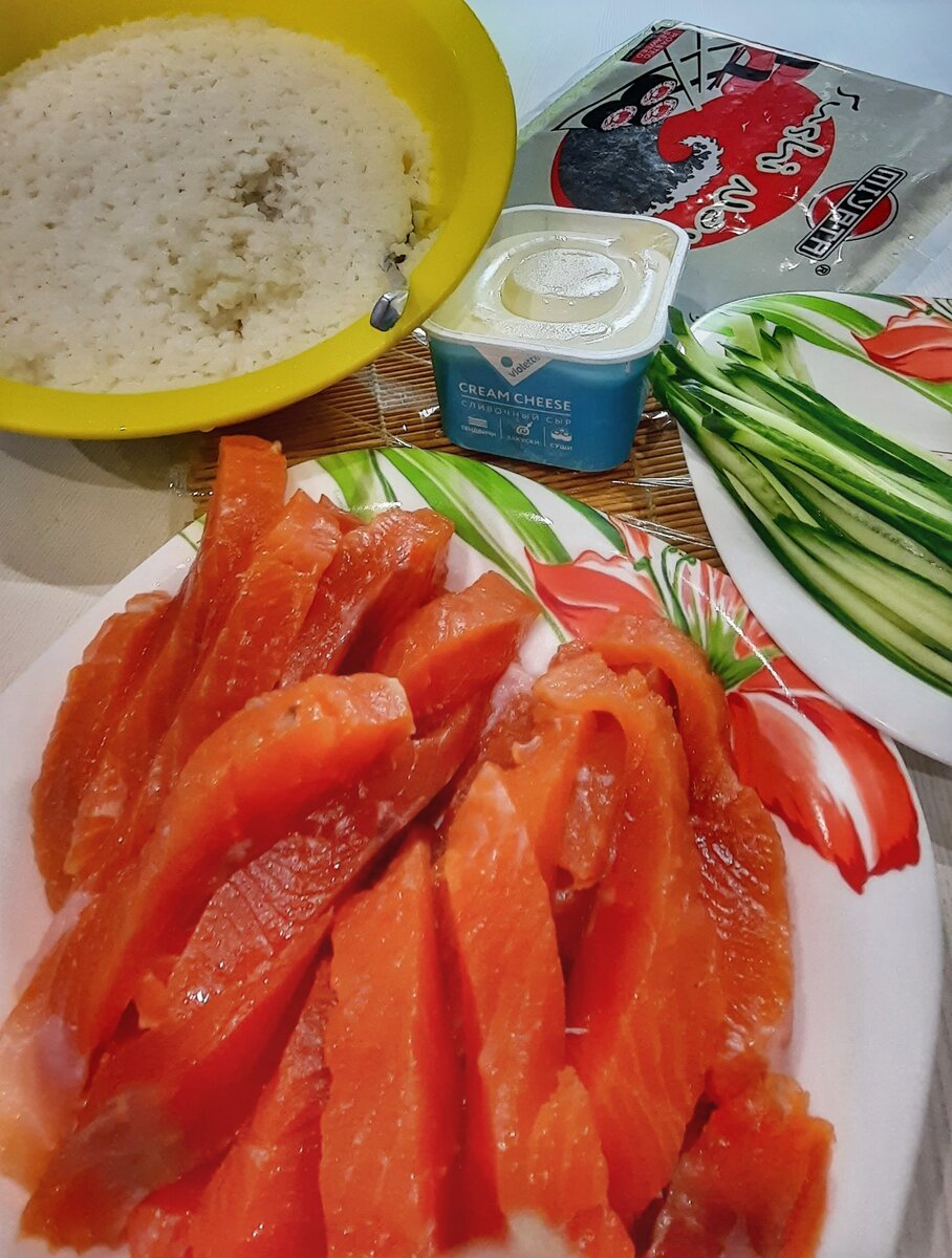 Ингредиенты для приготовления домашних суши 