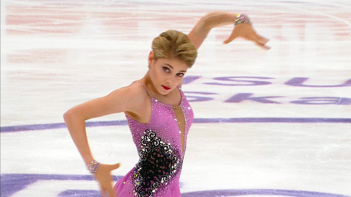 Все трансляции пятого этапа, прокаты фигуристов и лучшие моменты выступлений можно будет посмотреть с 5 по 8 декабря в прямом эфире на сайте Первого канала или в YouTube в канале Первого! 