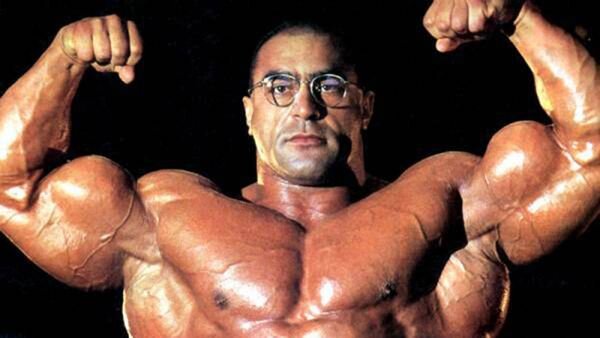 Нассер Эль Сонбати - полиглот, ученый, бодибилдер. Фото из открытых источников (сайт: Яндекс.Картинки)