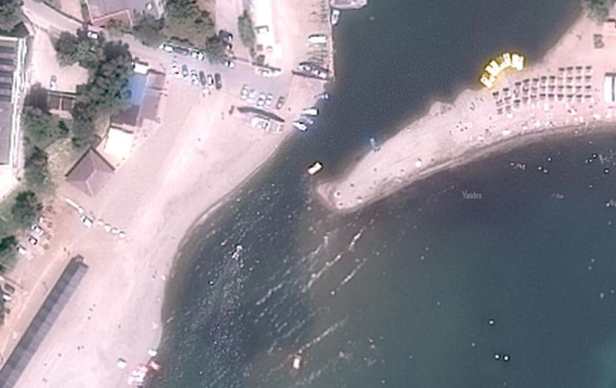 Речка которую необходимо переплыть на лодке / источник яндекс карты