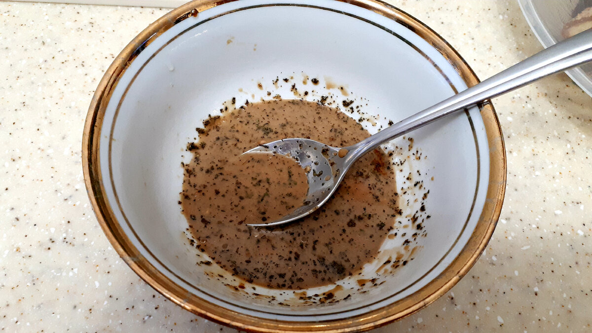 Вот столько получается маринада, но этого достаточно для данного количества грибов.