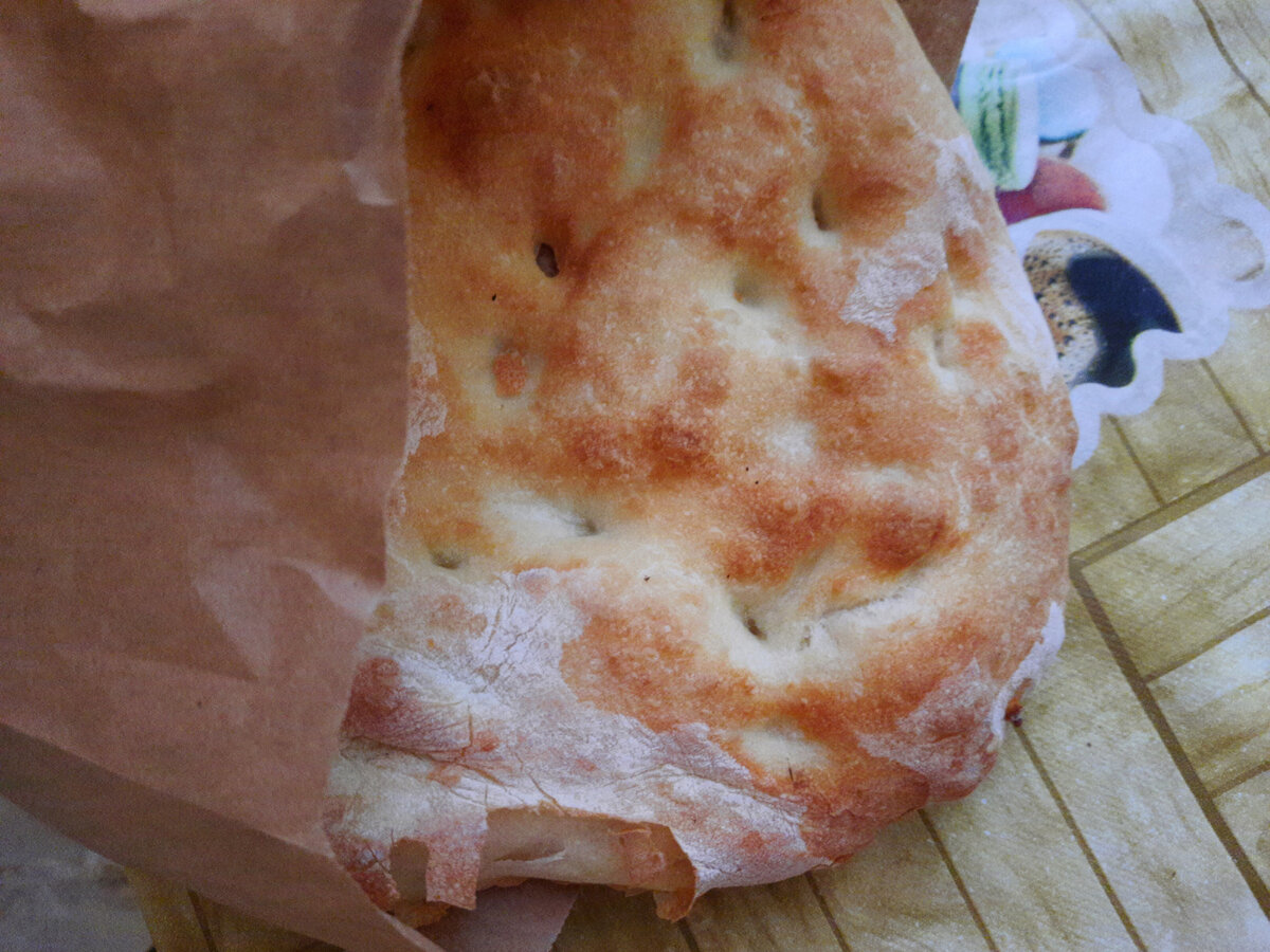 Лепёшка, без которой я никогда из этого магазинчика не ухожу; 50 р.