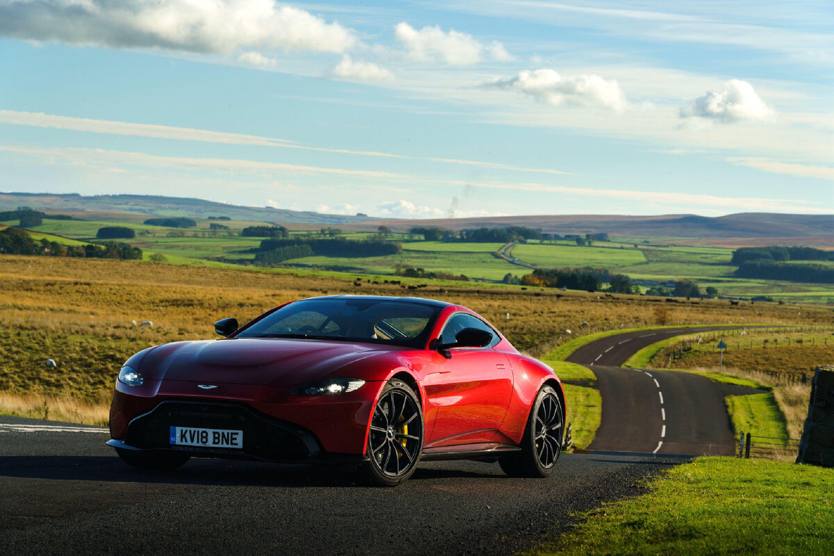 Машина Бонда? | “Aston Martin V8 Vantage” | ihorshapckin | Дзен