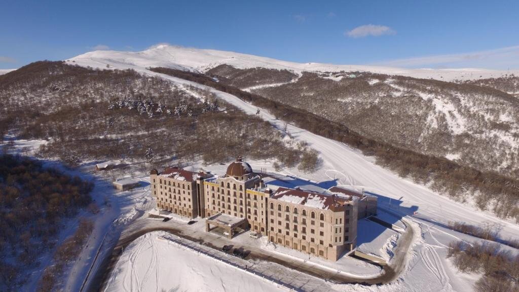 Отель Golden Palace Resort & Spa Tsakhadzor 5* (Яндес Картинки)