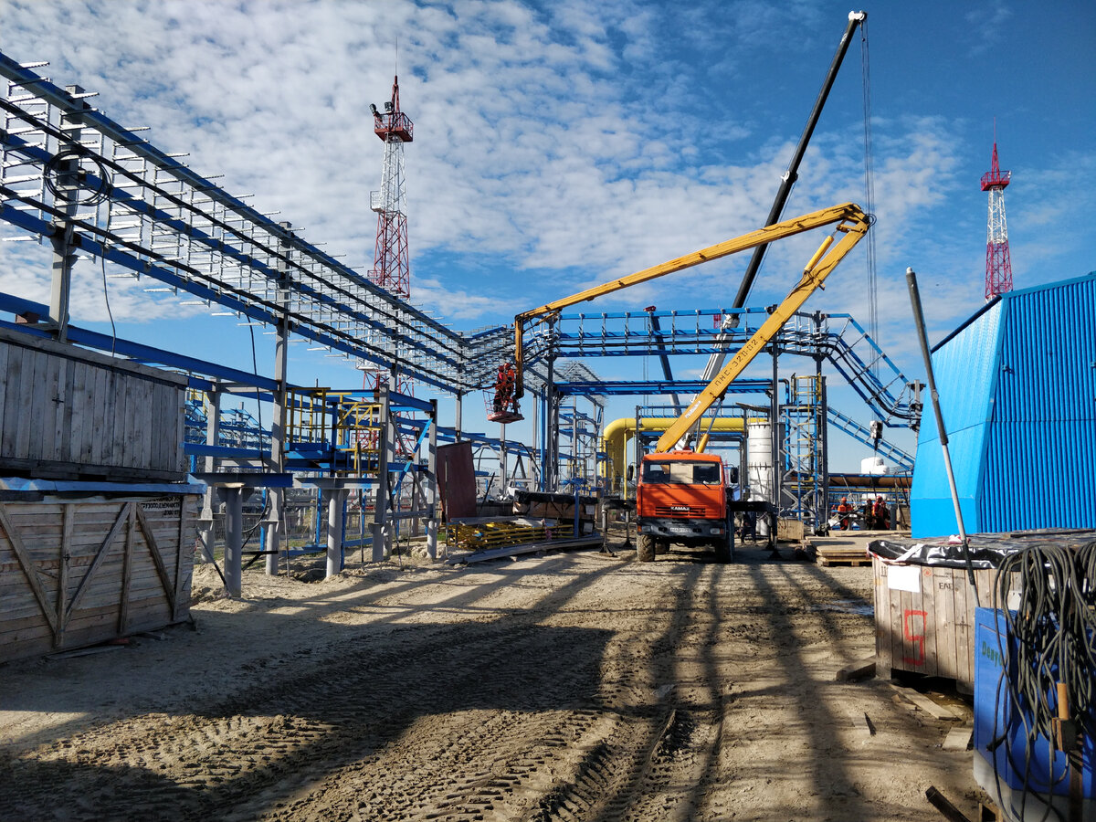 Монтаж кабельных линий по лоткам