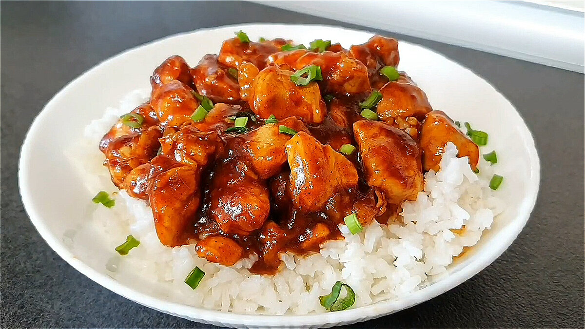 курица с овощами по-китайски. куриное филе в кисло-сладком соусе. чикен в кисло сладком соусе. свинина терияки. курица с ананасами в кисло-сладком соусе.