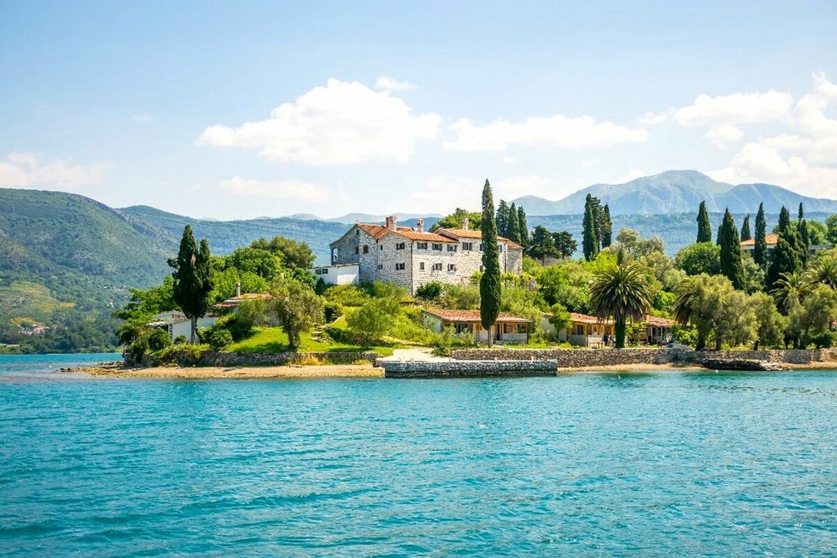 Остров Цветов