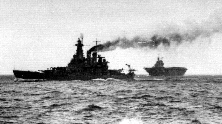 Линкор "Норт Кэролайн" и авианосец "Хорнет", февраль 1942 года