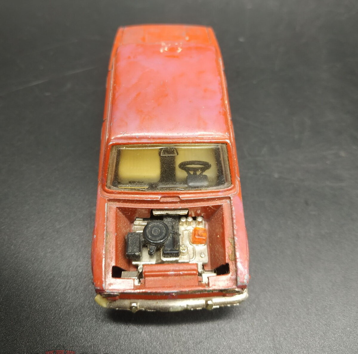 Капот был утерян.