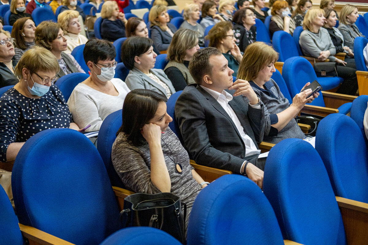 Зачем в Подмосковье объединяют школы и детские сады? | Новое образование |  Дзен