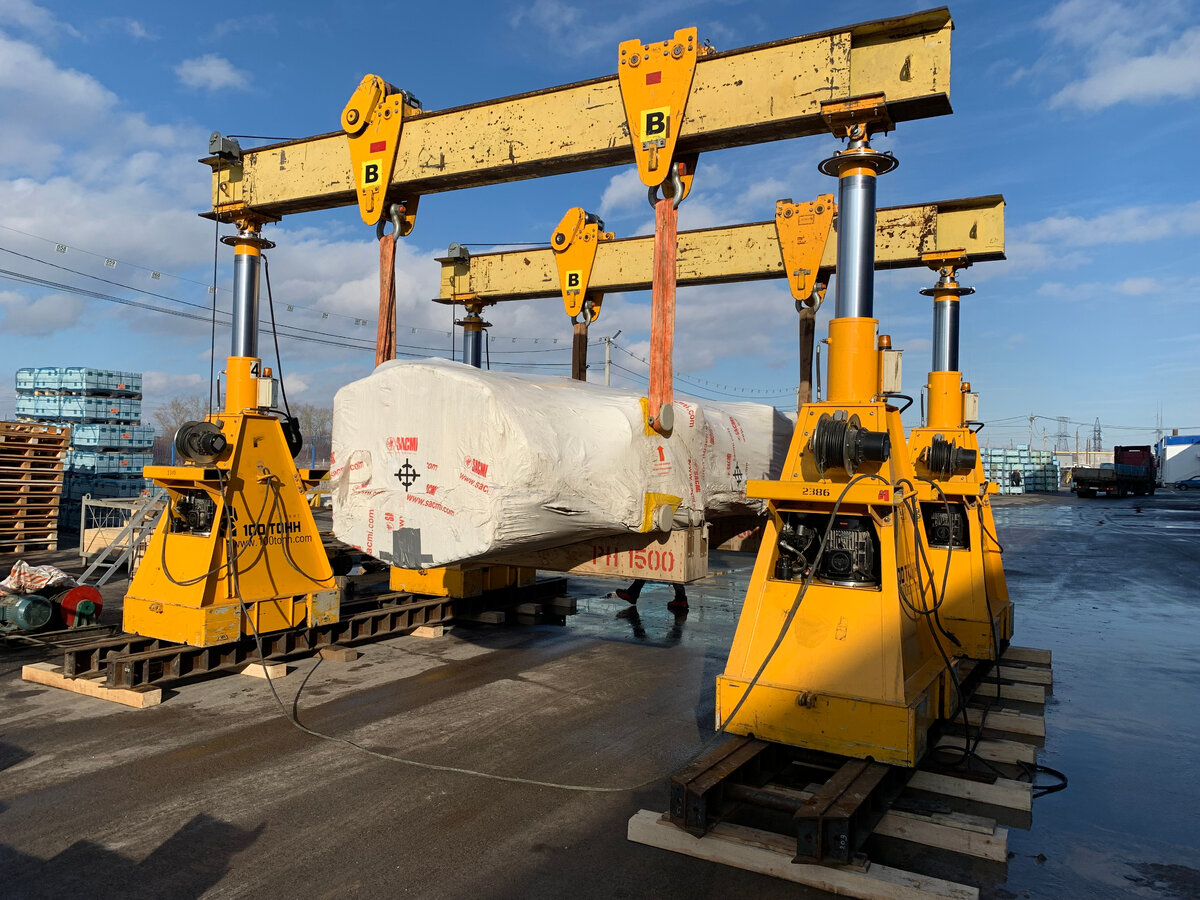 Перегрузка пресса РН1500 гидравлическим порталом