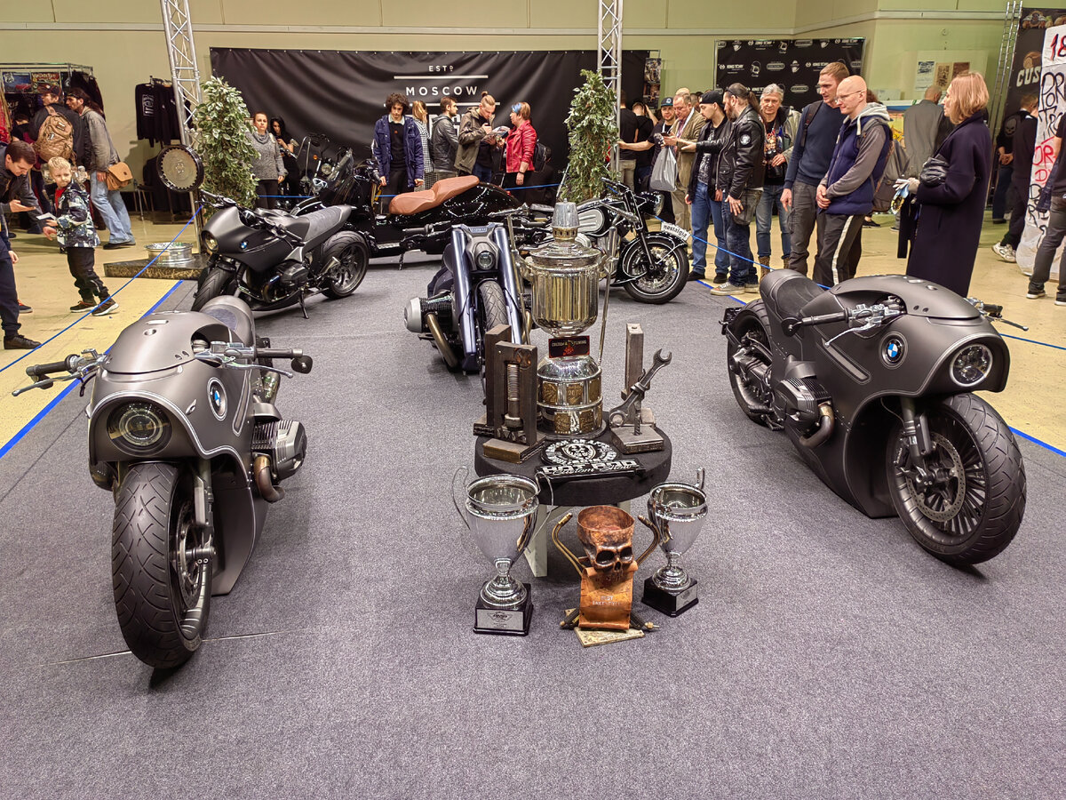 Карусель с фотографиями мотоциклов