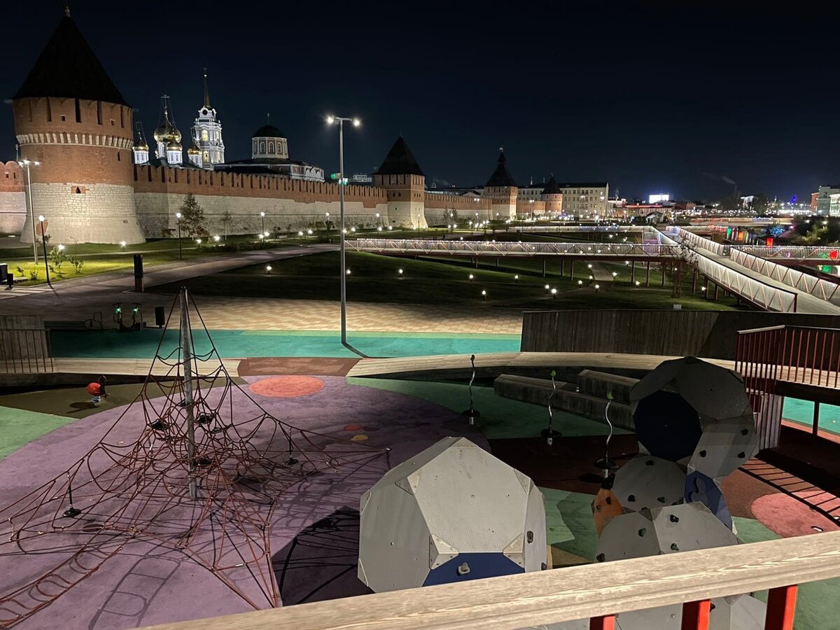 Казанская набережная.