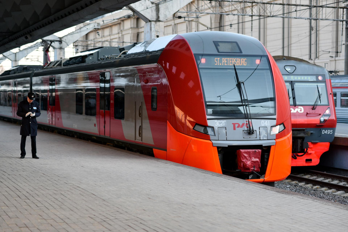 Ласточка на Московском вокзале