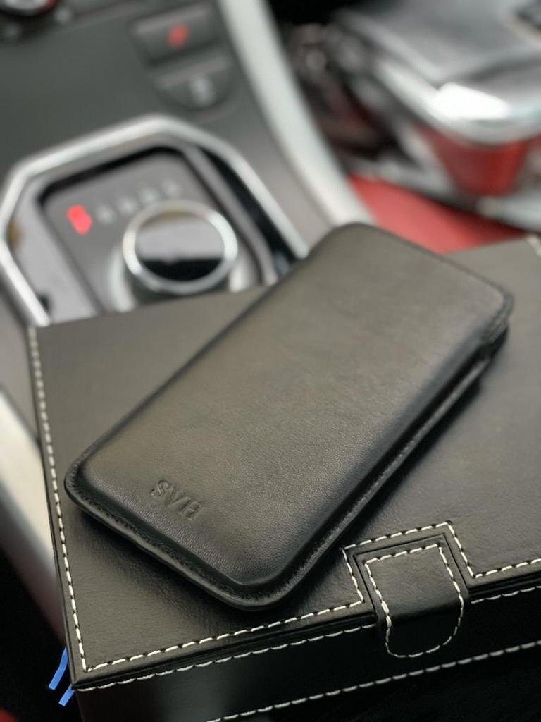 Чехол карман из чёрной кожи Mobcase 1189 для телефона