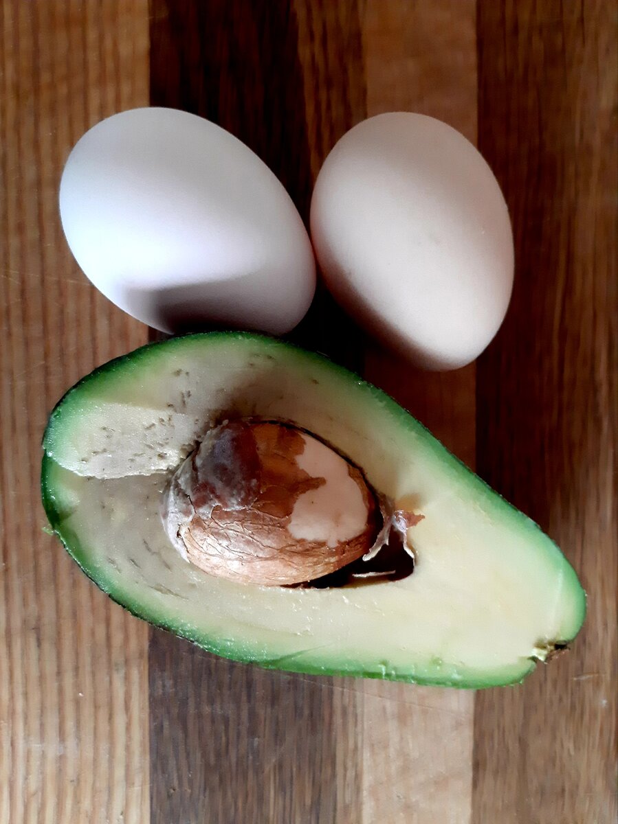 Яйца у меня домашние. Обожаю, когда желток яркий