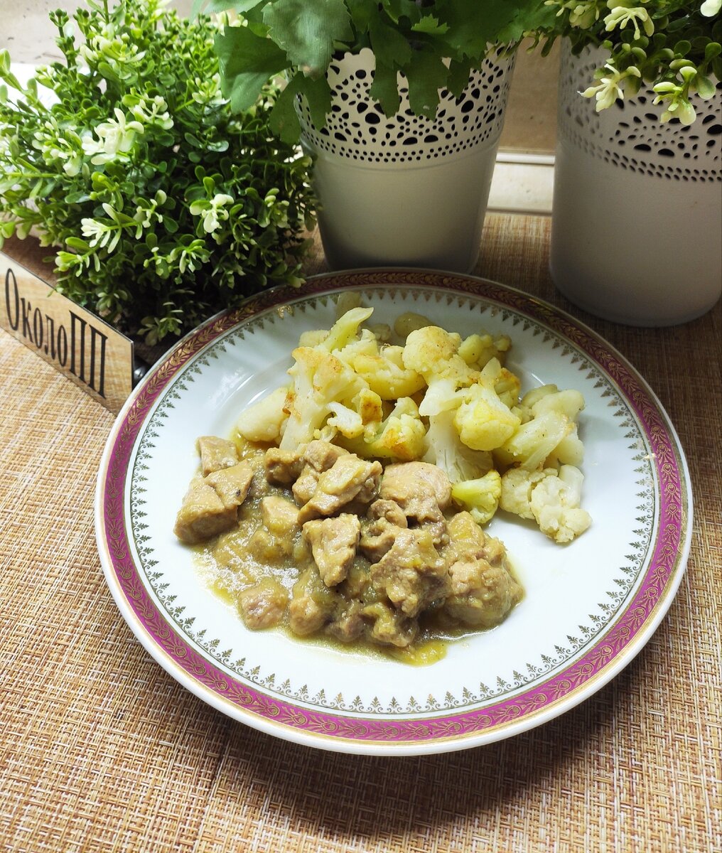 Нежнейшее мясо в луковом соусе - понадобится всего два ингредиента и  специи. | 