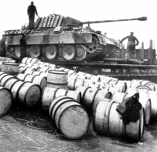 Топливо вермахта и что с ним стало в русские морозы. | Последний Замысел  Командора | Дзен