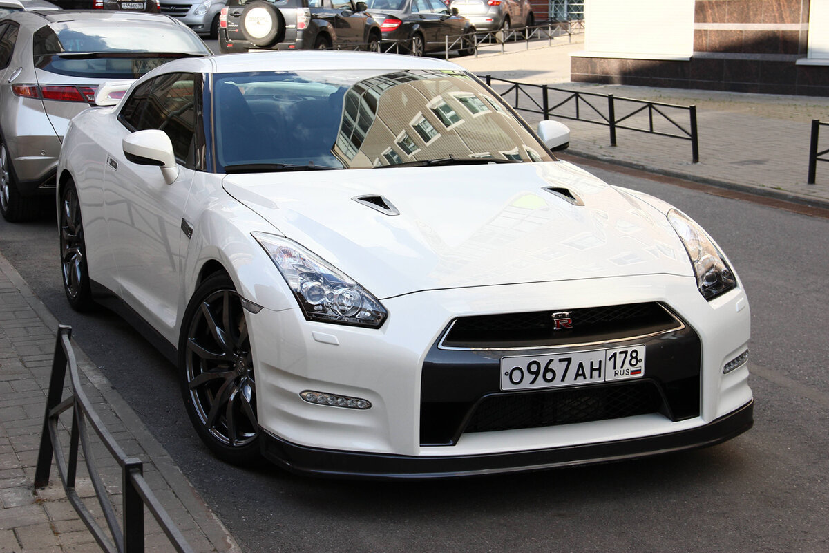 Nissan GT-R (R35)