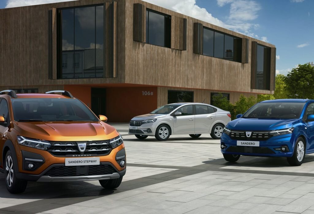 Новые Dacia Sandero и Logan / Источник: Autoexpress