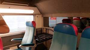 Внутри двухэтажного вагона. Фото из открытых источников.