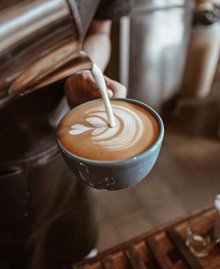 Наибольшей популярностью латте пользуется в Америке: в местных кофейнях Starbacks 