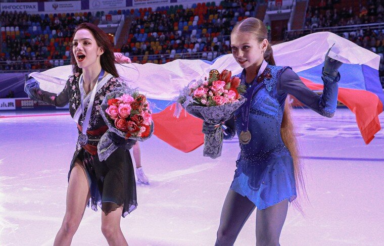 Евгения Медведева и Александра Трусова. Источник фото: News.ru