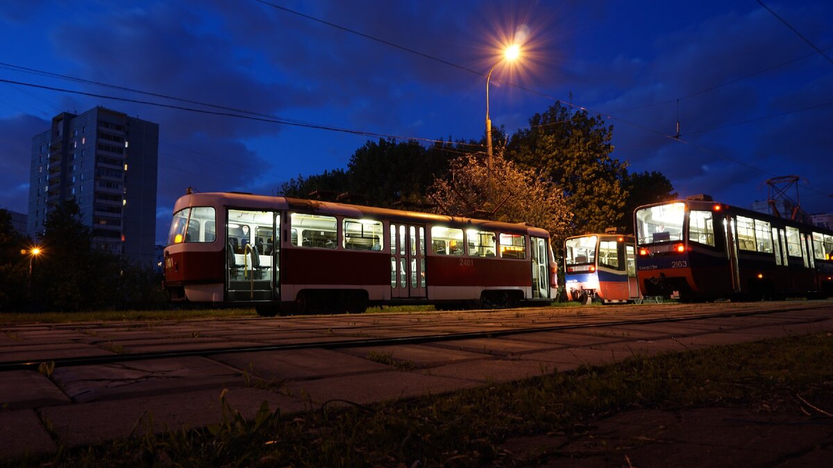 2. Tatra T3SU № 2401, которая после ремонта стала МТТА №30323, на данный момент не эксплуатируется 